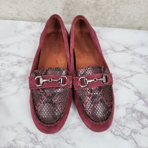 Vionic Women's Honor Dayna Snake Suede Loafers Size 9.5